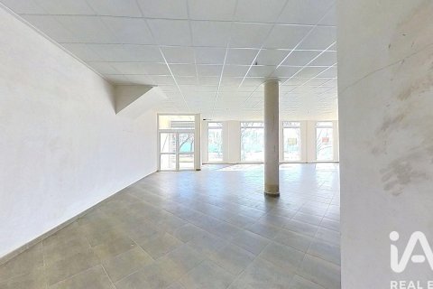 Komerciāls īpašums īrēšanai Ibi, Alicante, Spānijā 1 istaba, 142 m2 Nr. 173409 - attēls 11