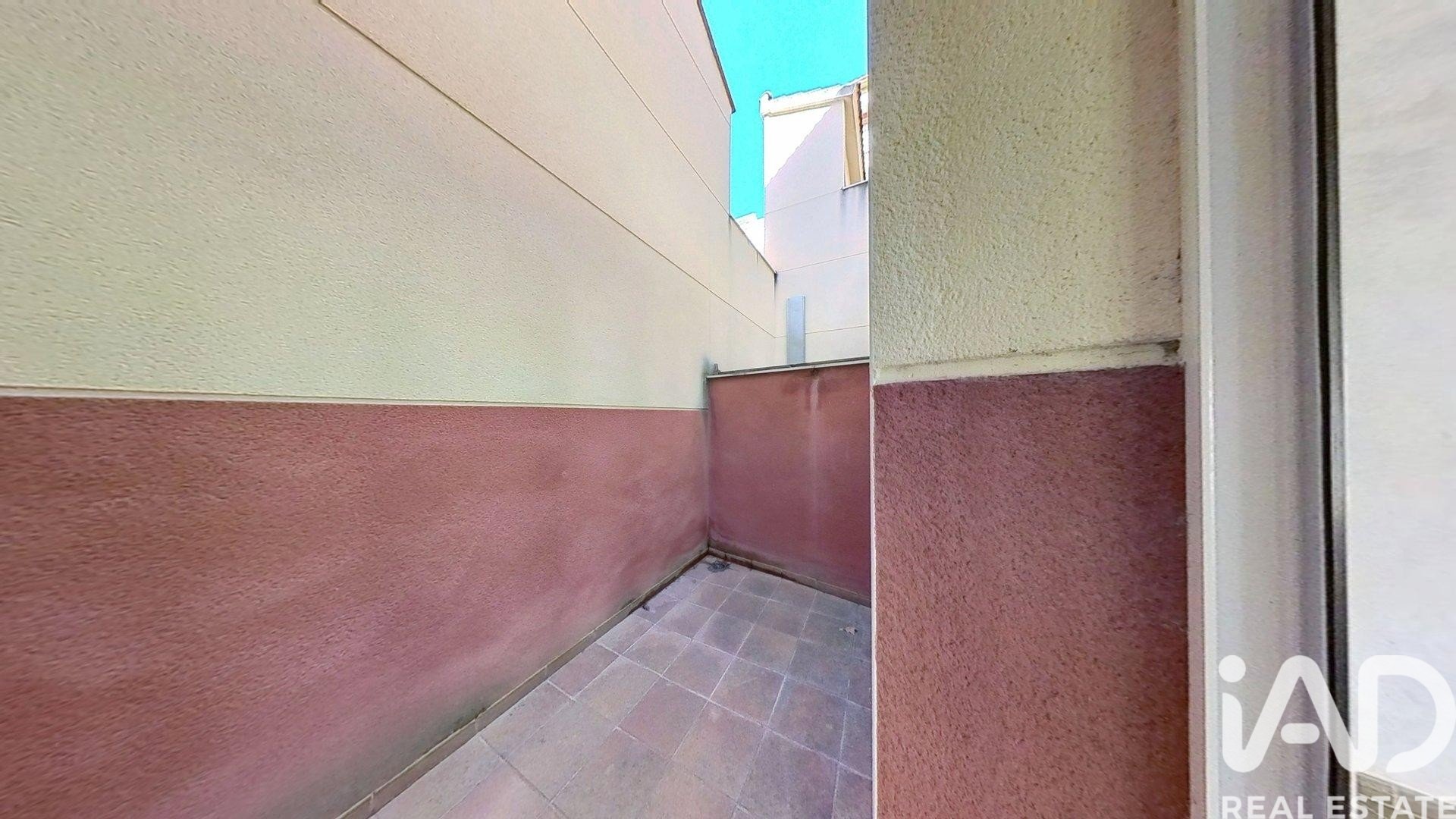 Commercial property in Ibi, Alicante, Spain 1 bedroom, 142 sq.m. No. 173409
