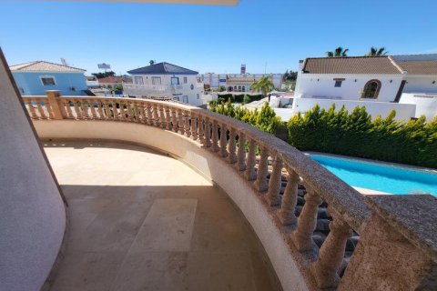 Huvila myytävänä Rojales, Alicante, Espanja, 4 makuuhuonetta, 420 m2 No. 194192 - kuva 25