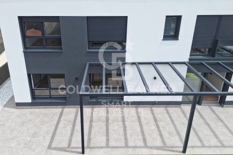 House for sale in Oleiros, A Coruna, Spain 4 bedrooms, 342 sq.m. No. 160204 - photo 19