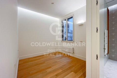 Wohnung zum Verkauf in Barcelona, Spanien 3 Schlafzimmer, 232 m2 Nr. 160202 - Foto 16