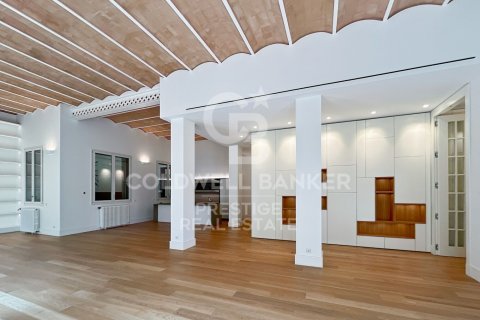 Wohnung zum Verkauf in Barcelona, Spanien 3 Schlafzimmer, 232 m2 Nr. 160202 - Foto 3