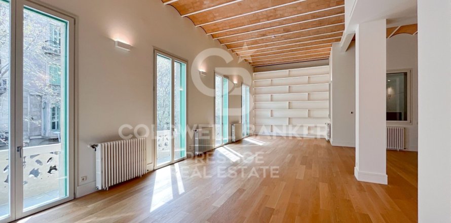 Wohnung in Barcelona, Spanien 3 Schlafzimmer, 232 m2 Nr. 160202