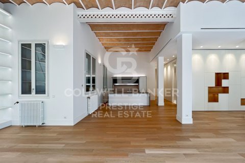 Wohnung zum Verkauf in Barcelona, Spanien 3 Schlafzimmer, 232 m2 Nr. 160202 - Foto 4