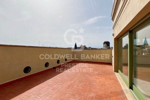 Takvåning till salu i Barcelona, Spanien 3 sovrum, 175 kvm. Nr. 160200 - foto 5