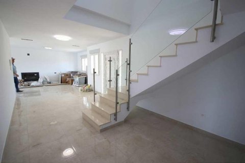 Huvila myytävänä Pinoso, Alicante, Espanja, 4 makuuhuonetta, 220 m2 No. 144547 - kuva 6
