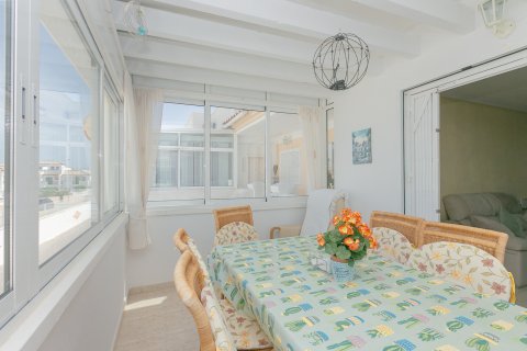 Apartament w Alicante, Hiszpania 3 sypialnie, 89 mkw. nr 189116 – zdjęcie 15