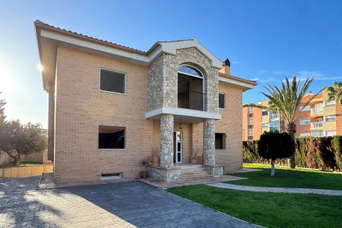 Villa zum Verkauf in El Campello, Alicante, Spanien 3 Schlafzimmer, 370 m2 Nr. 176446 - Foto 19
