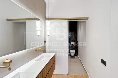 Продажа квартиры в Барселона, Испания 4 спальни, 210м2 №157116 - фото 23
