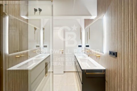 Продажа квартиры в Барселона, Испания 4 спальни, 210м2 №157116 - фото 22