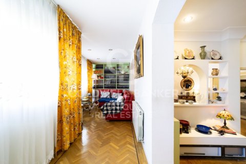 Kattohuoneisto myytävänä Madrid, Espanja, 3 makuuhuonetta, 170 m2 No. 157117 - kuva 16