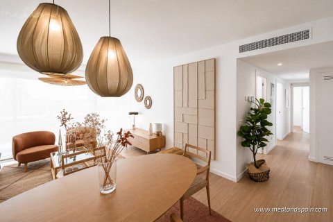 Apartamento en venta en Estepona, Málaga, España 2 dormitorios, 117 m2 No. 104699 - foto 6