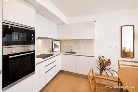 Apartamento en venta en Estepona, Málaga, España 2 dormitorios, 117 m2 No. 104699 - foto 7