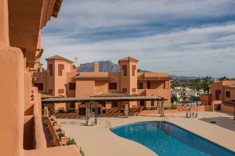 Dzīvoklis pārdošanā Benahavis, Malaga, Spānijā 1 istaba, 70 m2 Nr. 174121 - attēls 2