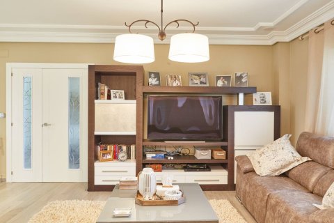 Villa for sale in Monovar, Alicante, Spain 5 bedrooms, 612 sq.m. No. 176561 - photo 26