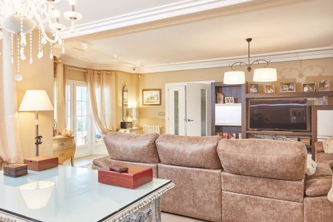Villa for sale in Monovar, Alicante, Spain 5 bedrooms, 612 sq.m. No. 176561 - photo 30