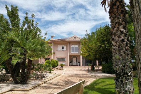 Villa for sale in Monovar, Alicante, Spain 5 bedrooms, 612 sq.m. No. 176561 - photo 5
