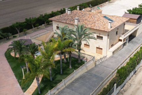 Villa for sale in Aspe, Alicante, Spain 5 bedrooms, 669 sq.m. No. 176562 - photo 1