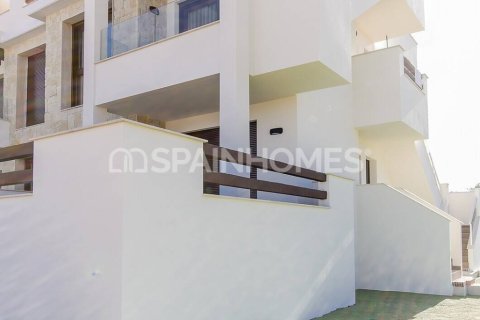 Ático en venta en Torrevieja, Alicante, España 3 dormitorios, 71 m2 No. 106671 - foto 11