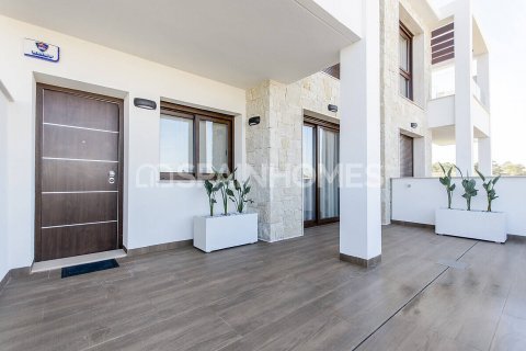 Penthäuser zum Verkauf in Torrevieja, Alicante, Spanien 3 Schlafzimmer, 71 m2 Nr. 106671 - Foto 17