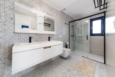 Villa à vendre à Torrevieja, Alicante, Espagne, 210 m2 No. 165568 - photo 10