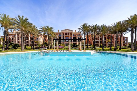 Apartamento en alquiler en Nova Santa Ponça, Mallorca, España 1 dormitorio, 135 m2 No. 151492 - foto 13