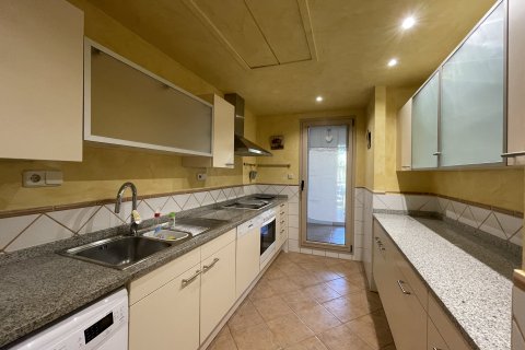 Apartamento en alquiler en Nova Santa Ponça, Mallorca, España 1 dormitorio, 135 m2 No. 151492 - foto 5