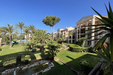 Apartamento en alquiler en Nova Santa Ponça, Mallorca, España 1 dormitorio, 135 m2 No. 151492 - foto 12