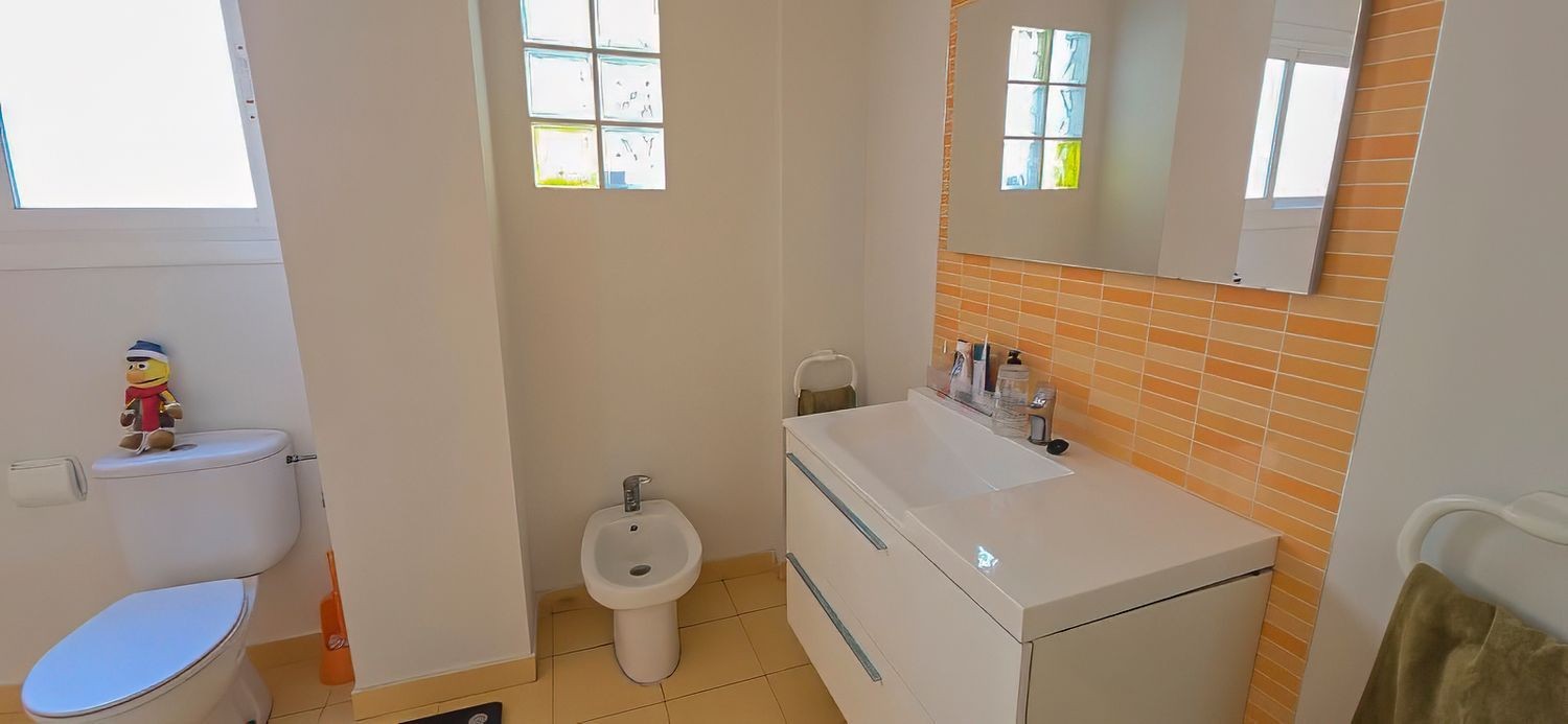 Appartamento a Alicante, Spagna 2 camere da letto, 118 mq. N° 151489