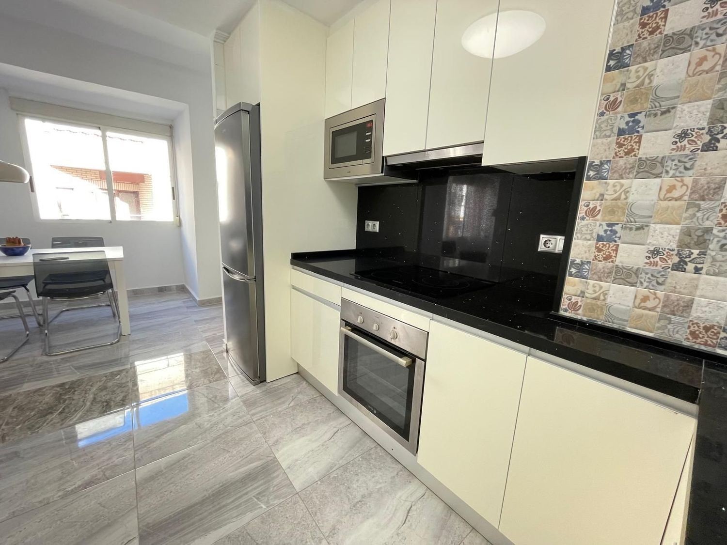 Квартира в Аликанте, Испания 2 спальни, 72м2 №151490