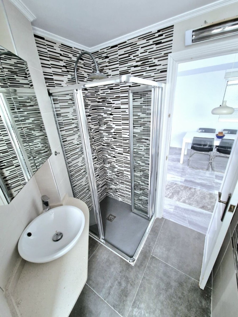 Квартира в Аликанте, Испания 2 спальни, 72м2 №151490