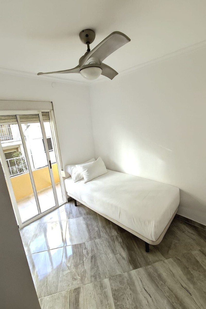 Квартира в Аликанте, Испания 2 спальни, 72м2 №151490
