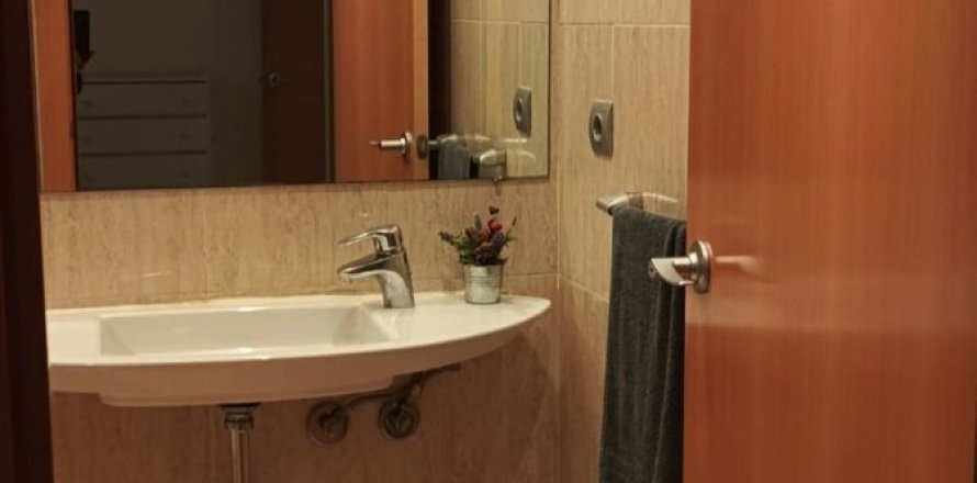 Appartamento a Alicante, Spagna 2 camere da letto, 90 mq. N° 151486