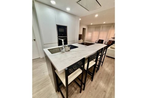 Appartamento in vendita a Alicante, Spagna 2 camere da letto, 75 mq. N° 151491 - foto 24