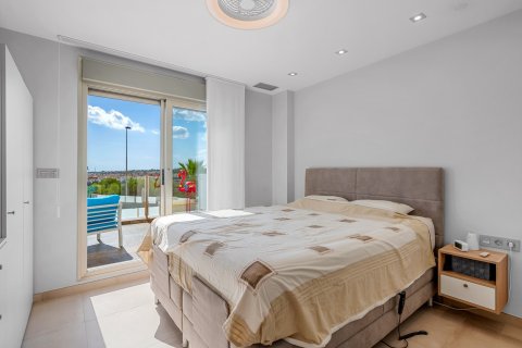 Villa till salu i Alicante, Spanien 3 sovrum, 115 kvm. Nr. 139932 - foto 26