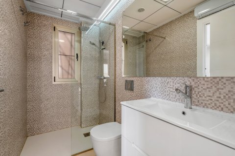 Villa till salu i Alicante, Spanien 3 sovrum, 115 kvm. Nr. 139932 - foto 18