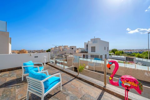 Villa till salu i Alicante, Spanien 3 sovrum, 115 kvm. Nr. 139932 - foto 21