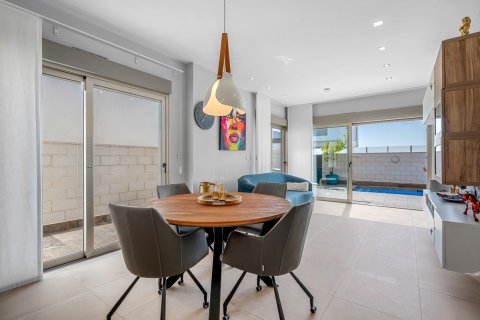 Villa till salu i Alicante, Spanien 3 sovrum, 115 kvm. Nr. 139932 - foto 9