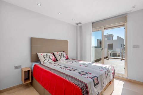 Villa till salu i Alicante, Spanien 3 sovrum, 115 kvm. Nr. 139932 - foto 23