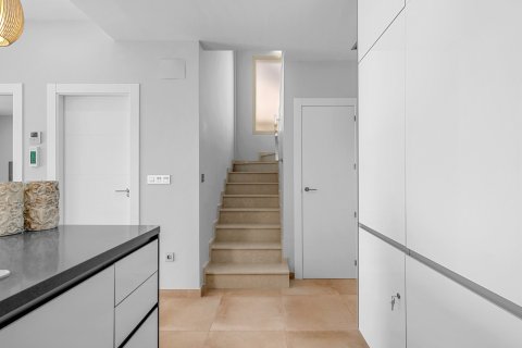 Villa till salu i Alicante, Spanien 3 sovrum, 115 kvm. Nr. 139932 - foto 14