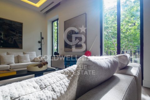 Продажа квартиры в Мадрид, Испания 3 спальни, 204м2 №160054 - фото 3