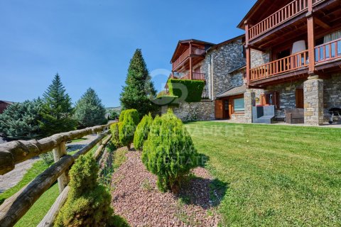 Kolmio myytävänä Girona, Espanja, 5 makuuhuonetta, 248 m2 No. 160057 - kuva 4