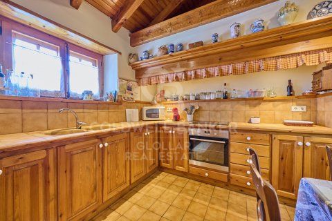 Kolmio myytävänä Girona, Espanja, 5 makuuhuonetta, 248 m2 No. 160057 - kuva 20