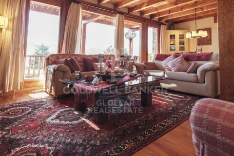 Kolmio myytävänä Girona, Espanja, 5 makuuhuonetta, 248 m2 No. 160057 - kuva 15