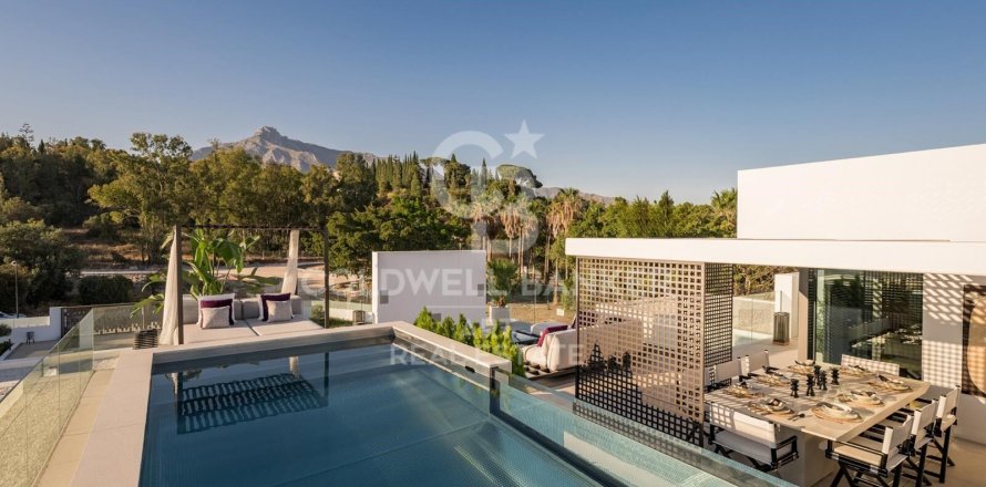 Villa à Marbella, Malaga, Espagne 4 chambres, 338 m2 No. 160052