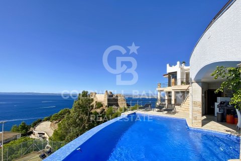 Villa Roses, Girona, Spānijā 4 istabas, 390 m2 Nr. 160051