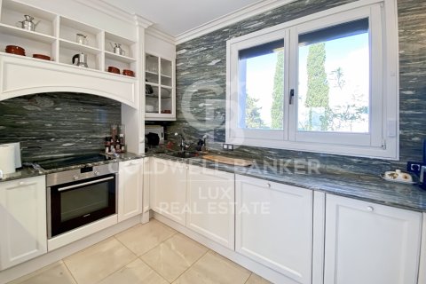 Huvila myytävänä Roses, Girona, Espanja, 4 makuuhuonetta, 390 m2 No. 160051 - kuva 13