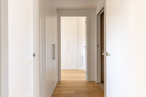 Apartamento en venta en Sabadell, Barcelona, España 3 dormitorios, 89 m2 No. 150075 - foto 4