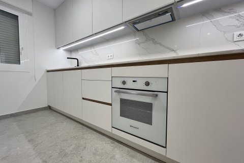 Apartment for sale in Torrevieja, Alicante, Spain 3 bedrooms, 117 sq.m. No. 150071 - photo 10