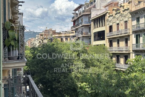 Продажа квартиры в Барселона, Испания 2 спальни, 82м2 №156921 - фото 19